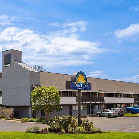 Days Inn By Wyndham Columbus Worthington Buitenkant foto